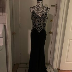 Camiel  size 8 li g , black with stones decorated beautiful prom dress !
